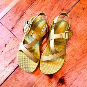 Chacos, womens size 8
